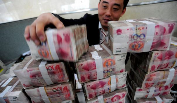 La Cina svaluta per il secondo giorno di seguito lo Yuan. Oggi dell’ 1,9%
