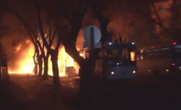 Turchia. 18- 20 morti per l’attacco ad Ankara contro i militari