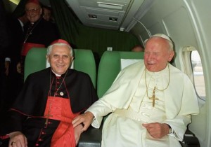 Giovanni XXIII e  Papa Wojtyla santi nello stesso giorno?  Ultimati i processi di canonizzazione. Deciderà Papa Francesco