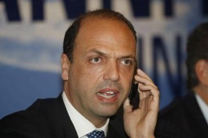 Da Arcore il Pdl esce tutto unito con Silvio Meno chiare le soluzioni visto che il Pd dice no.