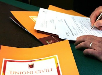 Coppie di fatto: passi avanti a Roma dell’iter per istituire il registro delle unioni civili