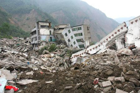 Quattro arresti a l’Aquila. Tangenti pagate persino per le prime opere d’emergenza dopo il terremoto