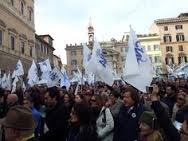 Renzi ha avviato le consultazioni mentre Roma era piena di manifestanti. Artigiani e commercianti che chiedono il “cambiamento”