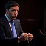 La direzione Pd approva la linea Renzi, ma si spacca anche se la rottura non é ancora sancita. La minoranza non vota