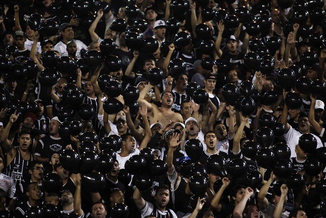 8 tifosi brasiliani giustiziati prima di una partita del Corinthians