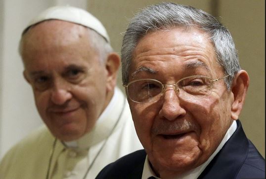 Raul Castro da Papa Francesco: posso tornare ad essere cattolico