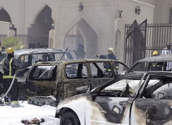 Ancora un venerdì di sangue in Arabia Saudita. 4 morti in moschea sciita – VIDEO