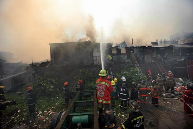 Incendio in una fabbrica di sandali a Manila. Primo bilancio: 31 morti