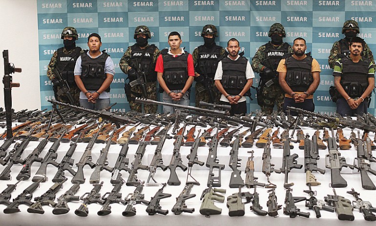 Narcos in Messico: sette morti in poche ore. Tre su elicottero militare abbattuto