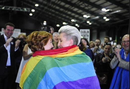 Referendum irlandese dice si alle nozze gay