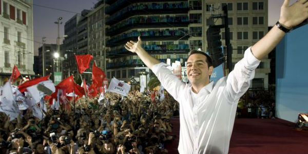 Di fronte al muro della finanza internazionale, Tsipras chiama la Grecia al referendum