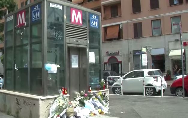 Domani i funerali del bimbo morto nella Metro di Roma. Marino: lutto cittadino