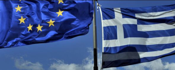 Ob torto collo Atene dice sì all’Europa. Netto il voto del Parlamento. Uso di lacrimogeni per le strade