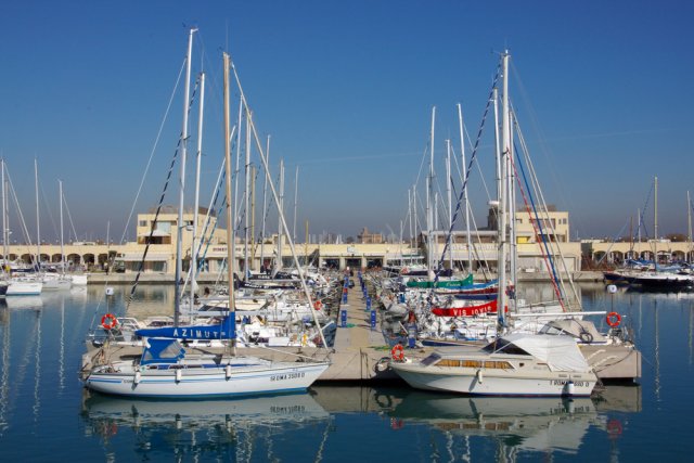 Sequestrato porto turistico di Roma. Quattro arresti