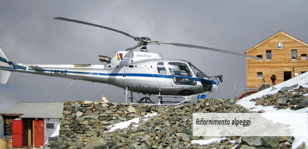 Precipitato un elicottero in Valtellina. Riforniva i rifugi in alta montagna. Il brutto tempo ostacola le ricerche