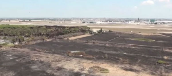 Nuovo incendio vicino l’aeroporto di Fiumicino. Da chiedersi se non ci sia un piano sotto