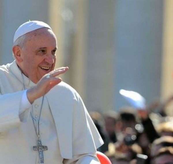 Papa Francesco: se un convento affitta stanze è giusto che paghi le tasse