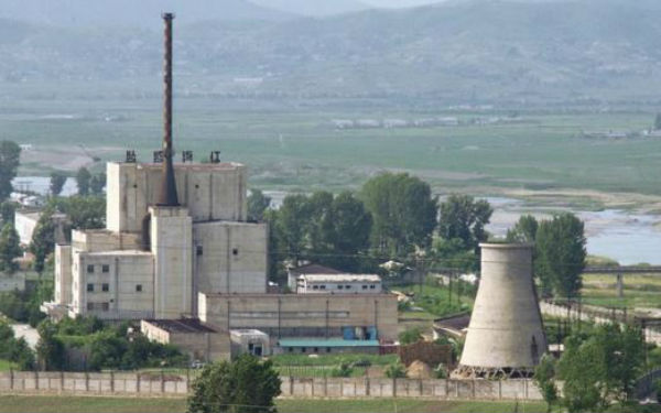 La Corea del Nord sfida Usa e il mondo: riattivato impianto nucleare chiuso nel 2007