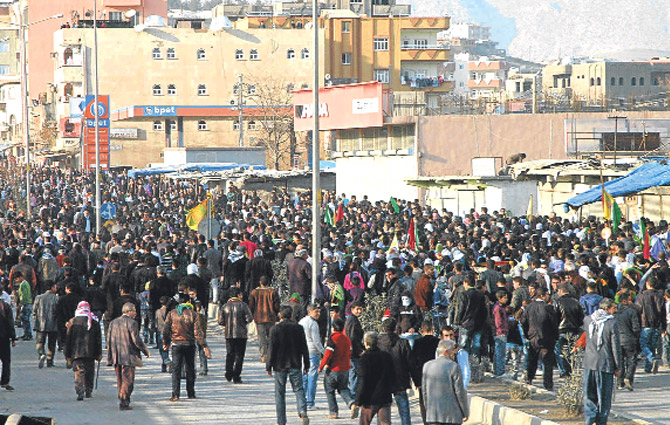 Turchia: 30 morti in una città ai confini con l’Iraq negli scontri con i curdi. La popolazione sostiene che sono civili
