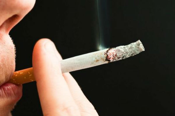 Sigaretta: fallite tutte le campagne contrarie. Si fuma più di prima