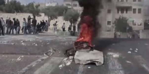 Altro sangue a Gerusalemme: uccisi tre ebrei e un palestinese. Continua l’intifada