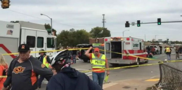 Usa: strage in Oklahoma. Auto sulla folla. 3 morti. 24 feriti