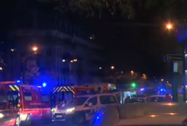 Parigi sotto assedio. 8 i terroristi uccisi. Il Presidente iraniano Rouhani annulla viaggio a Roma e Parigi