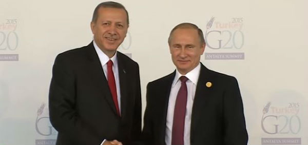 Aereo russo abbattuto. Putin: Turchia lo ha fatto per nascondere i traffici con l’Isis