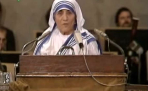 Papa Francesco riconosce un secondo miracolo di Madre Teresa di Calcutta. Presto Santa