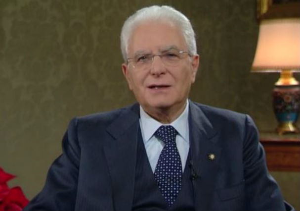 Mattarella per il 2016: Le diseguaglianze rendono più fragile l’economia e le discriminazioni aumentano le sofferenze di chi è in difficoltà