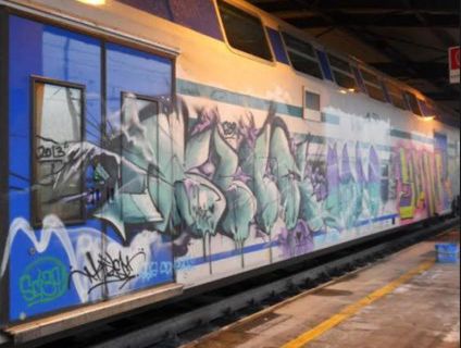Milano: scrive su muro in stazione. 19 enne russo travolto e ucciso da treno
