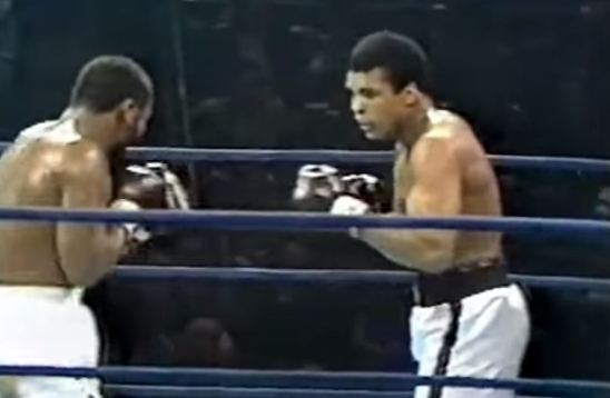 Morto Cassius Clay, il grandissimo Muhammad Ali