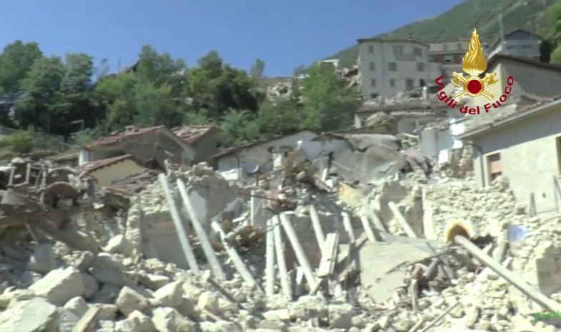 Terremoto. Sempre più scosse. Sempre più morti: 281