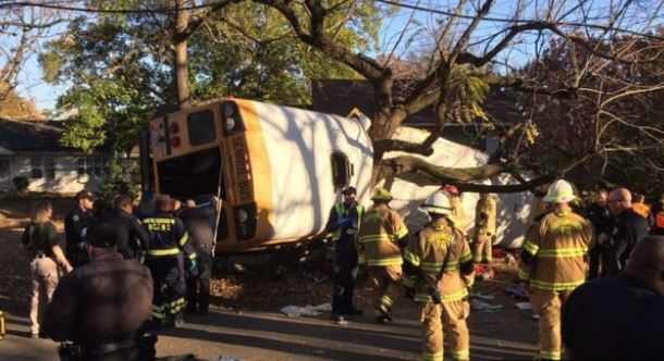 Tennessee: 6 bambini morti e 23 feriti a bordo del loro scuola bus