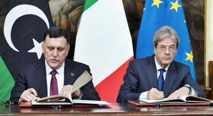 Accordo Italia Libia per fermare gli sbarchi dei migranti