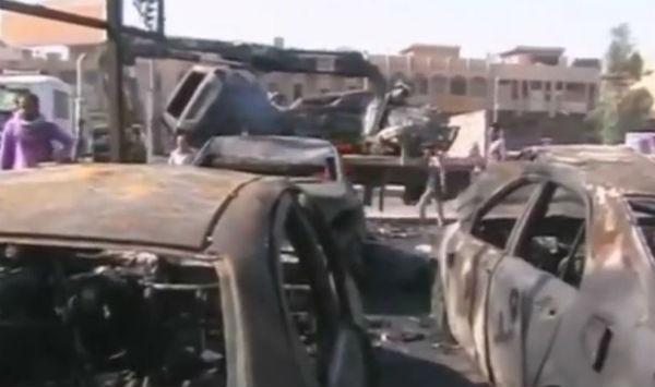 Iraq: due autobomba a Baghdad fanno 26 morti