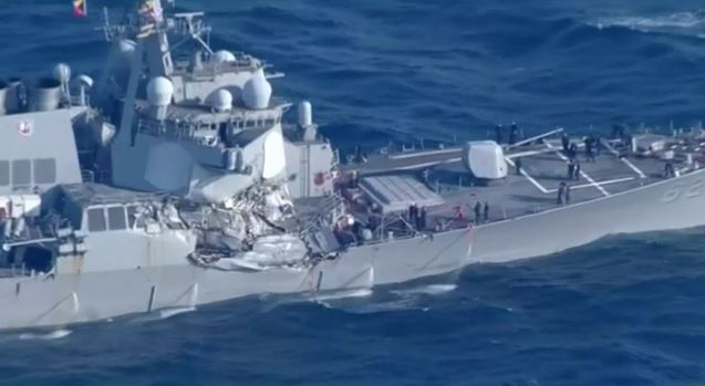 Giappone: scontro tra nave militare Usa e porta container. 7 militari morti