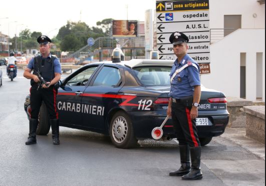 Latina: carabiniere ferisce la moglie e uccide le due figlie
