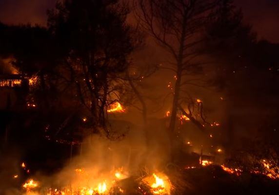 Grecia: saliti ad 80 i morti per gli incendi. Molti i dispersi