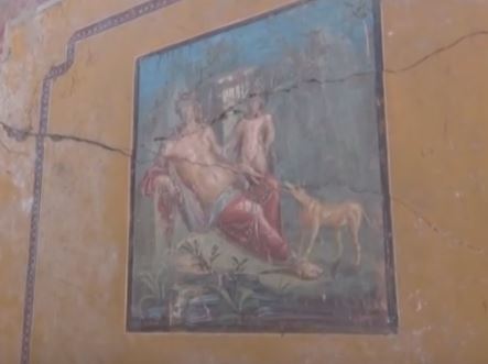 Pompei: alla luce affresco di Narciso