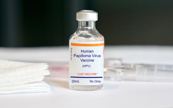 Il vaccino contro il Papilloma combatte il cancro all’utero