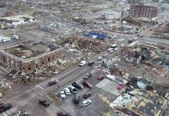 100 i morti per i tornado negli Usa