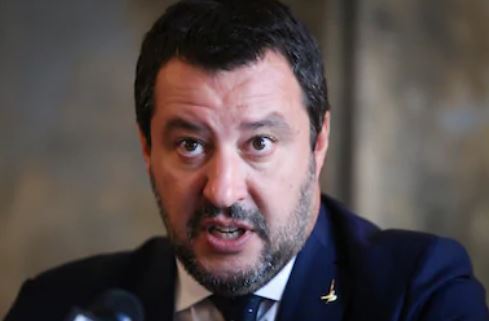 Salvini a Pontida con l’elenco della spesa … non delle entrate